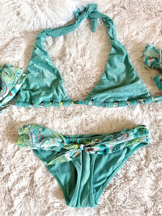 Beach Bunny Other - Top only Beach Bunny Teal & Paisley Print Halter Bikini
